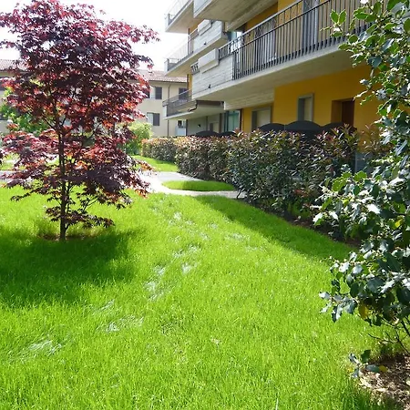 Casa Gialla Apartment